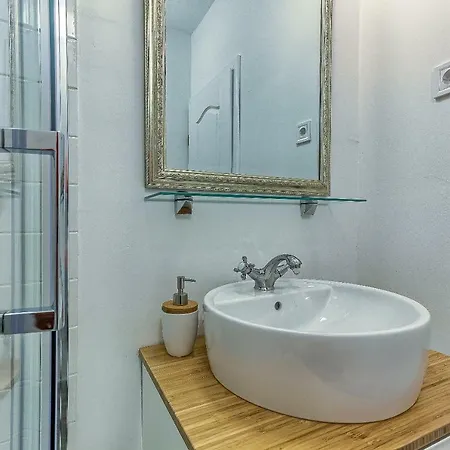 Apartamento Charming Split